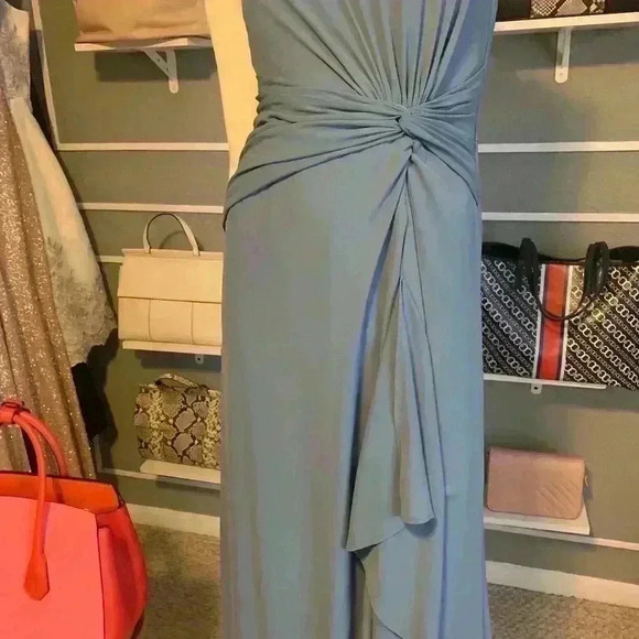 Davis Bridal Twisted Knot Halter Georgette Bridesmaid Dress Size 2 - Picture 5 of 9